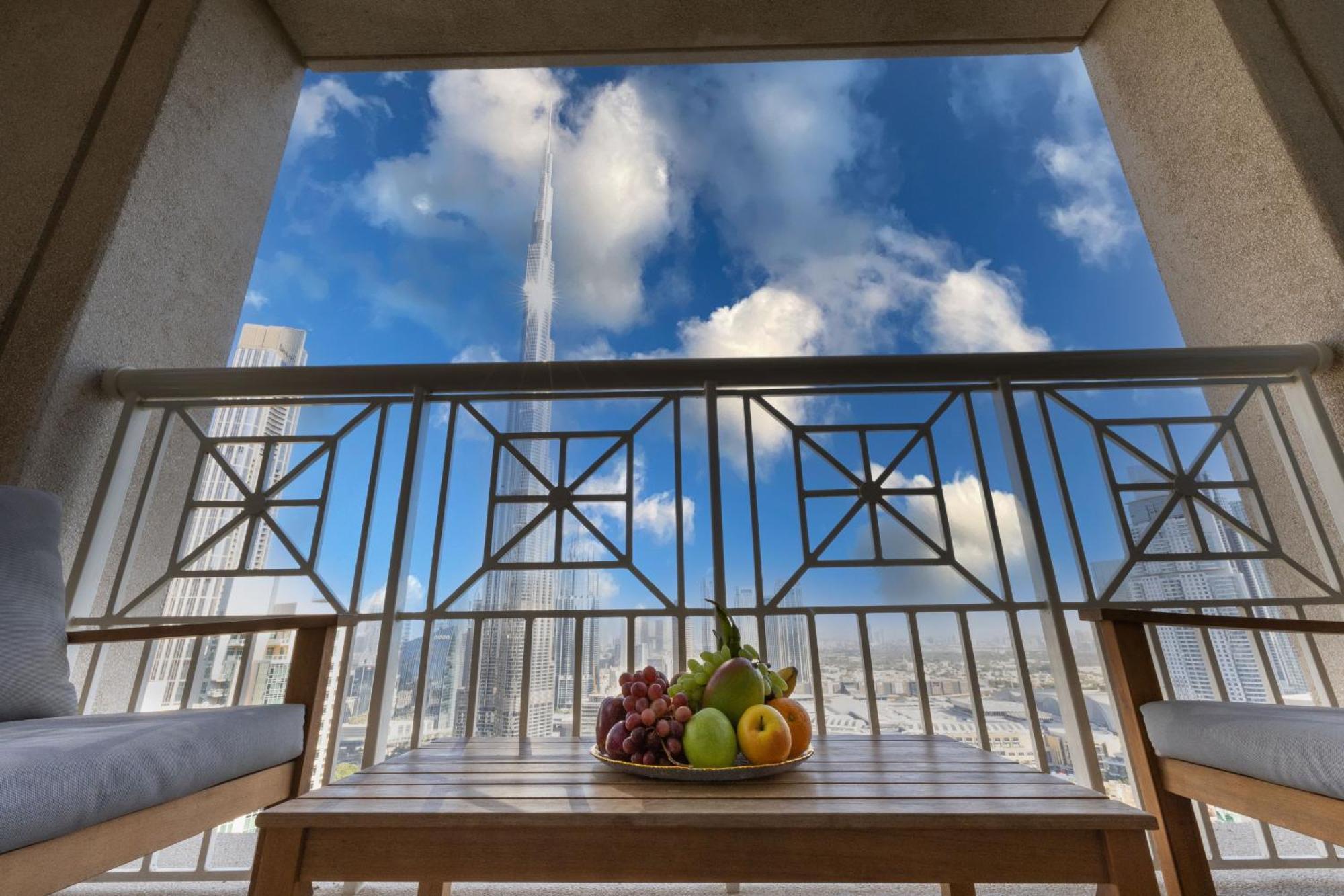 Signature Burj Khalifa View Residence Dubai Luaran gambar